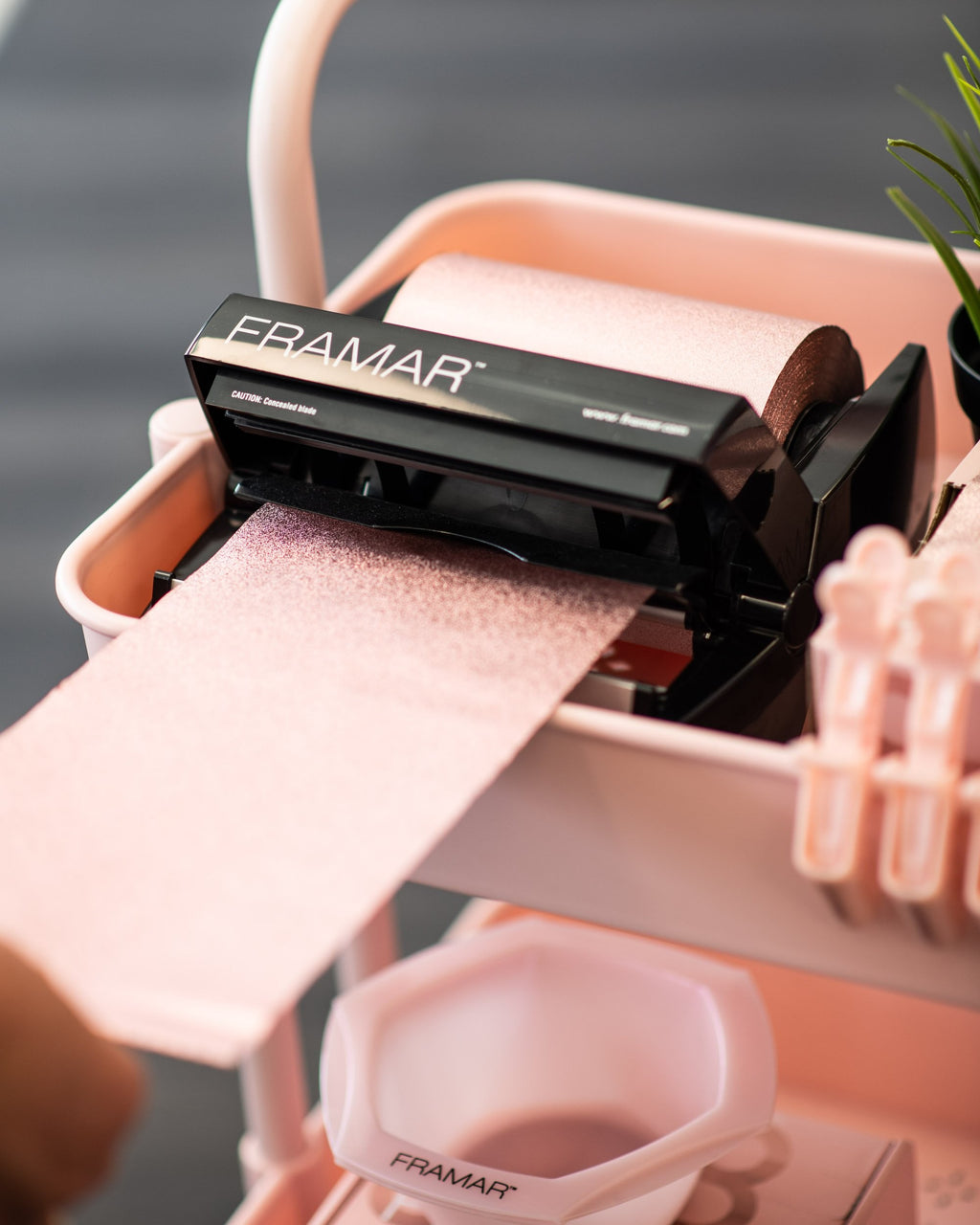 Papel de Aluminio Framar Rollo Rosé All Day Embossed | Lujo y Agarre (Medium 100m) - imagen 6