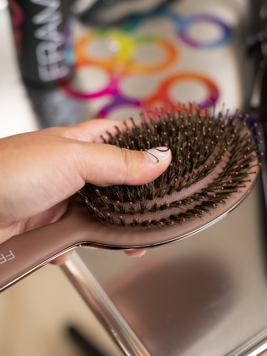 Cepillo de Acabado Profesional Framar Chocolate | Control de Frizz y Brillo